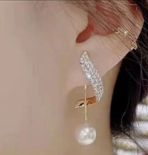 Korean Crystal Leaf Pearl Drop Earrings
